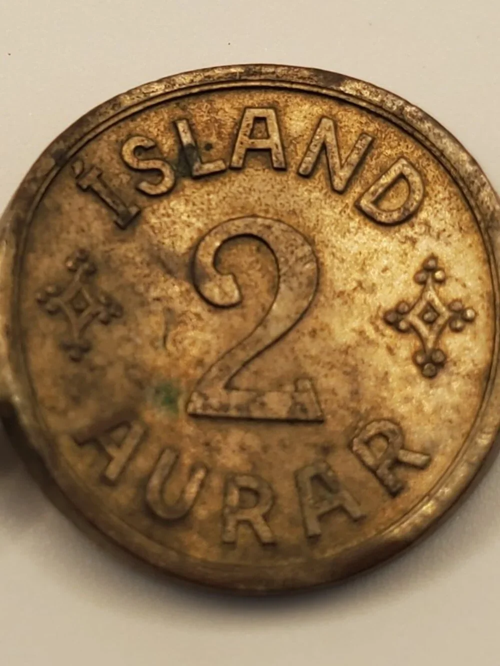 A Vintage IRELAND (KONUNGUR) Coin Bracelet, item # B-1195, . wt. 21 grams.